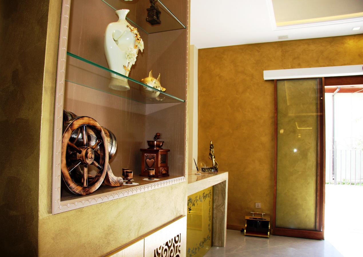 Hotel Brais Durres Bagian luar foto