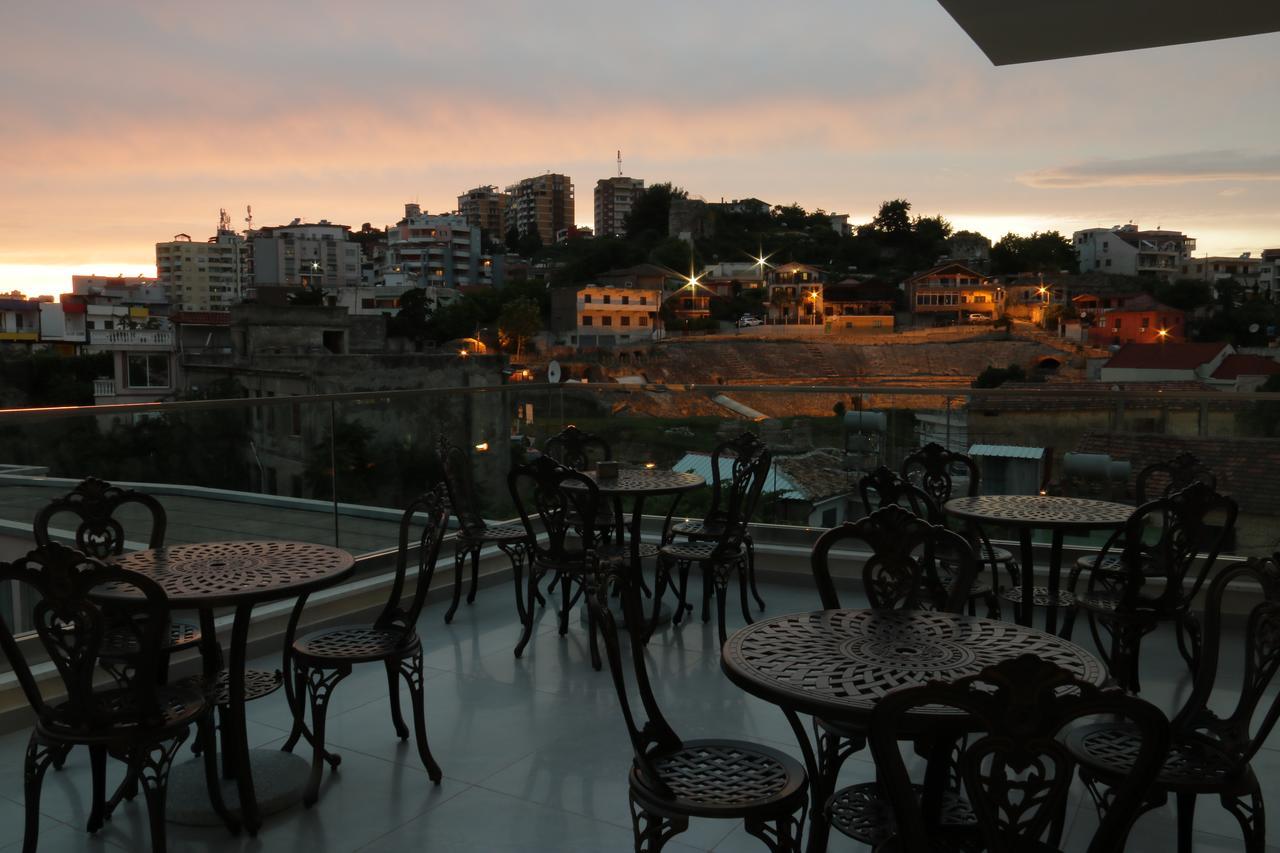 Hotel Brais Durres Bagian luar foto